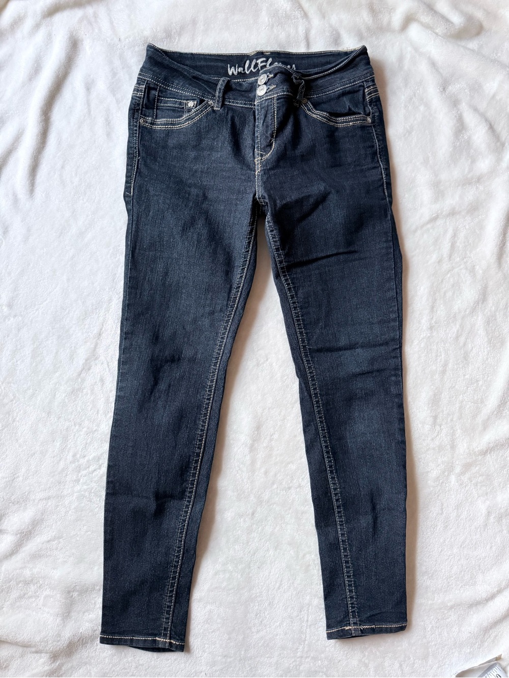Wallflower Women's Dark Indigo Skinny Jeggings - Double Button